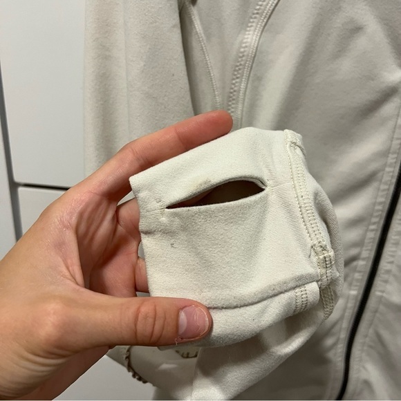 Lululemon White Zip Up Jacket - Picture 12 of 14